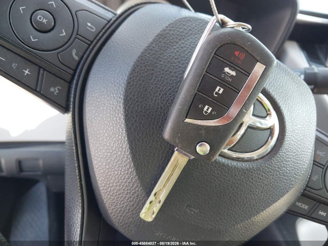 JTDEPRAE1LJ064899 Toyota COROLLA LE