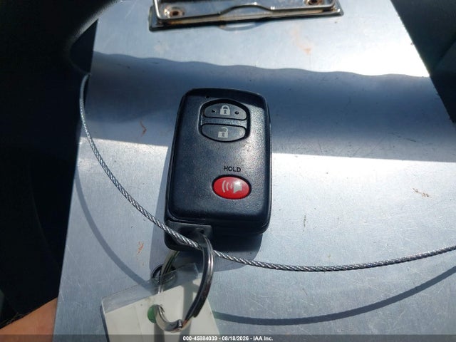 Продажа на аукционе авто 2013 Toyota Prius Two, vin: JTDKN3DU7D5562267, номер лота: 45884039