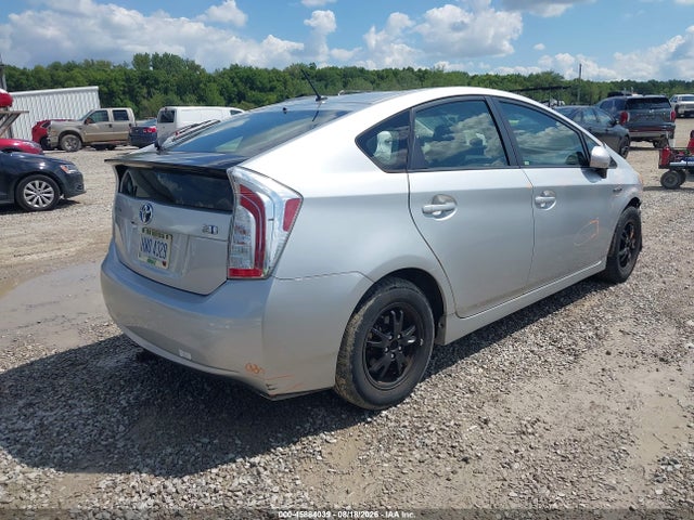 Продажа на аукционе авто 2013 Toyota Prius Two, vin: JTDKN3DU7D5562267, номер лота: 45884039