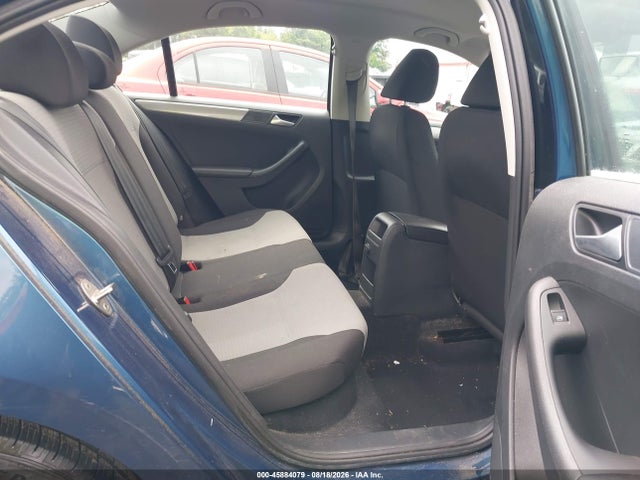 45884079 :رقم المزاد ، 3VW2B7AJ2HM387322 vin ، 2017 Volkswagen Jetta 1.4t S مزاد بيع