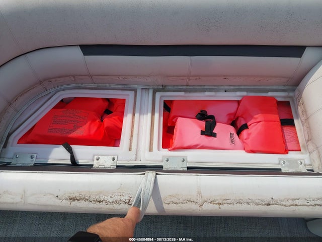 Godfrey Pontoon 2023 GDY69401H223 Image 12