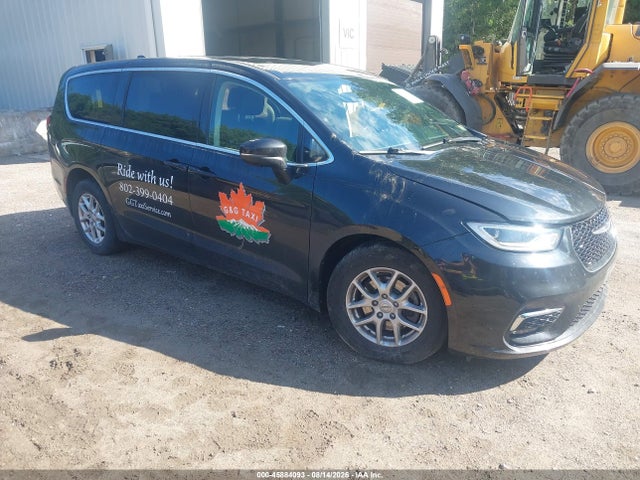 45884093 :رقم المزاد ، 2C4RC1BG6PR590865 vin ، 2023 Chrysler Pacifica Touring L مزاد بيع