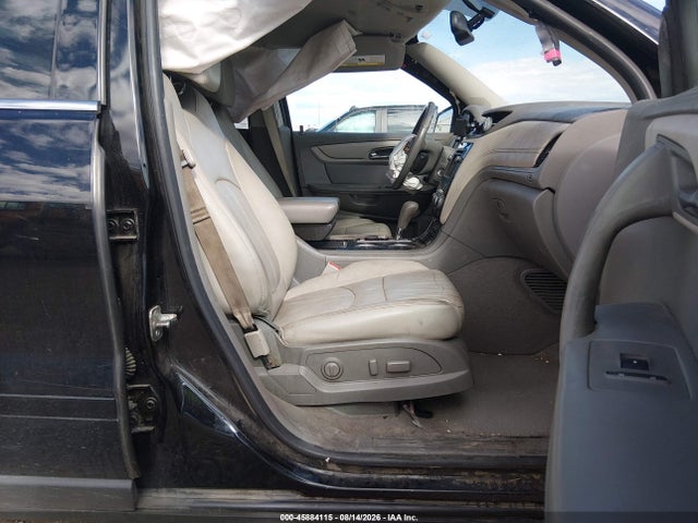 Aukcja sprzedaży 2017 Chevrolet Traverse Lt, vin: 1GNKVHKD3HJ117366, numer aukcji: 45884115