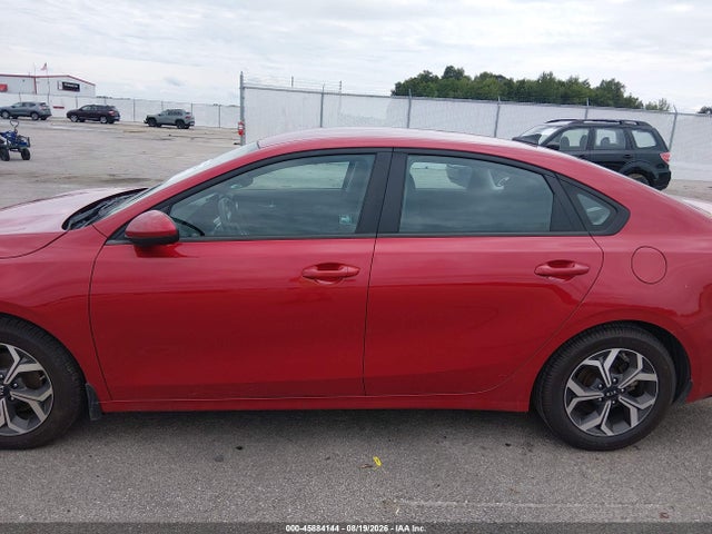 Aukcja sprzedaży 2021 Kia Forte Lxs, vin: 3KPF24AD3ME387122, numer aukcji: 45884144