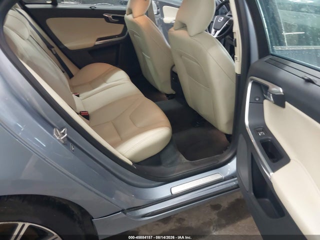 45884157 :رقم المزاد ، LYV402TK0HB145497 vin ، 2017 Volvo S60 Inscription T5 مزاد بيع