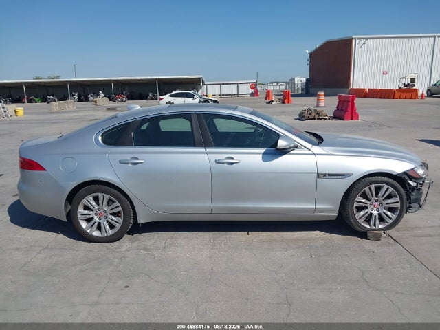Продажа на аукционе авто 2017 Jaguar Xf 35t Premium, vin: SAJBD4BV2HCY34778, номер лота: 45884175
