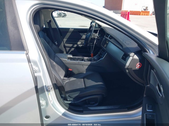 Продажа на аукционе авто 2017 Jaguar Xf 35t Premium, vin: SAJBD4BV2HCY34778, номер лота: 45884175