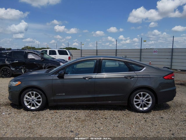 45884177 :رقم المزاد ، 3FA6P0LU5KR258687 vin ، 2019 Ford Fusion Hybrid Se مزاد بيع