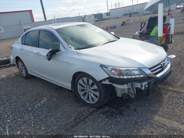 Auction sale of the 2015 Honda Accord Touring, vin: 1HGCR3F99FA009956, lot number: 45884180