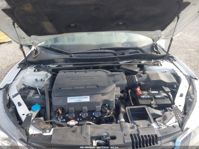 45884180 :رقم المزاد ، 1HGCR3F99FA009956 vin ، 2015 Honda Accord Touring مزاد بيع