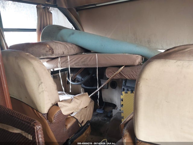 45884216 :رقم المزاد ، 1FC3E3KS6FDA02366 vin ، 2015 Ford E-350 Stripped مزاد بيع