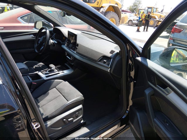 45884226 :رقم المزاد ، WA1E2AFY9M2045459 vin ، 2021 Audi Q5 Premium Plus 55 Tfsi E Quattro S Tronic مزاد بيع