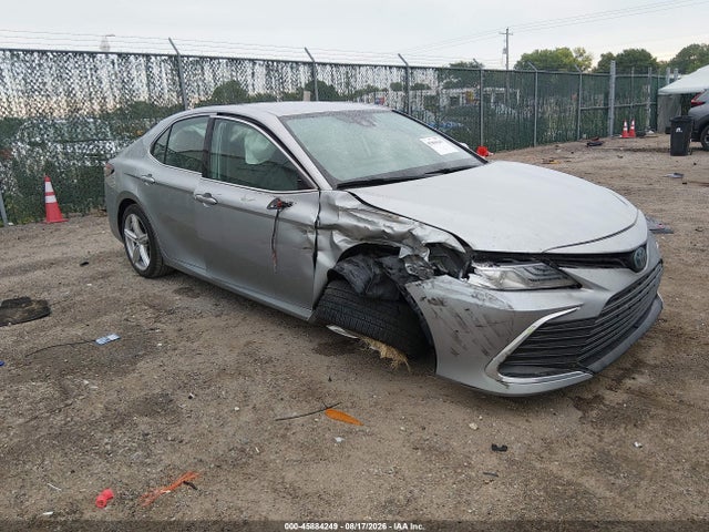 2023 Toyota Camry Xle Hybrid მანქანა იყიდება აუქციონზე, vin: 4T1F31AK7PU616722, აუქციონის ნომერი: 45884249