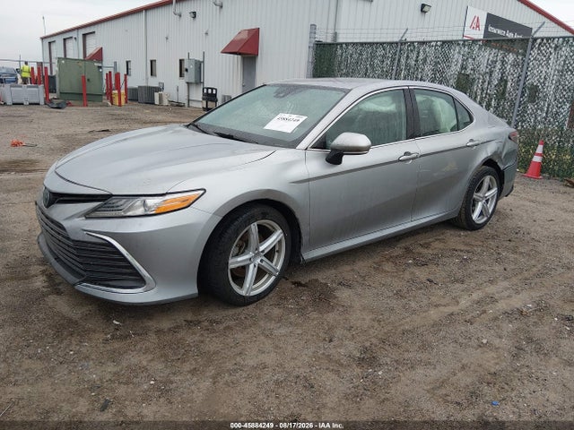 2023 Toyota Camry Xle Hybrid მანქანა იყიდება აუქციონზე, vin: 4T1F31AK7PU616722, აუქციონის ნომერი: 45884249