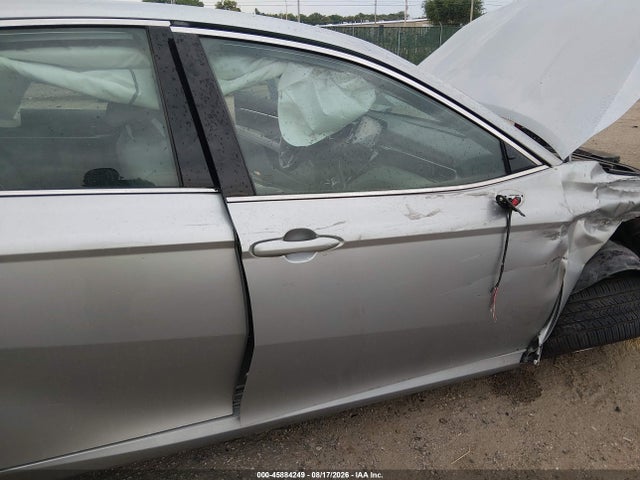 2023 Toyota Camry Xle Hybrid მანქანა იყიდება აუქციონზე, vin: 4T1F31AK7PU616722, აუქციონის ნომერი: 45884249