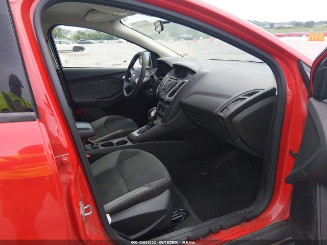 45884252 :رقم المزاد ، 1FADP3F23EL273159 vin ، 2014 Ford Focus Se مزاد بيع