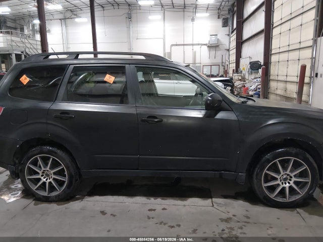Продаж на аукціоні авто 2011 Subaru Forester 2.5x Premium, vin: JF2SHADC2BH774638, номер лоту: 45884256