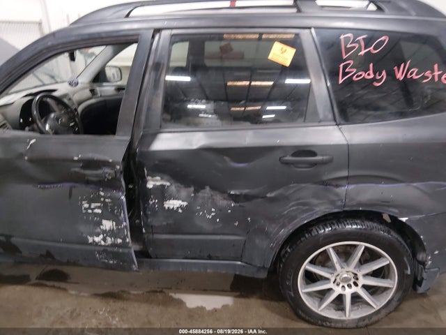 Продаж на аукціоні авто 2011 Subaru Forester 2.5x Premium, vin: JF2SHADC2BH774638, номер лоту: 45884256
