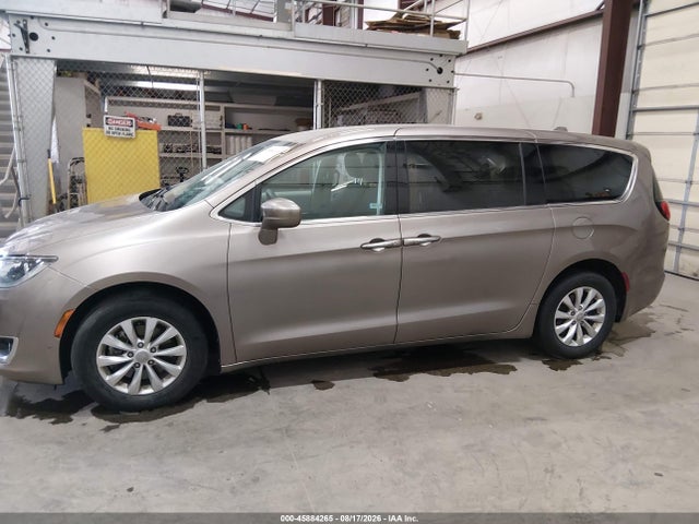 Aukcja sprzedaży 2018 Chrysler Pacifica Touring Plus, vin: 2C4RC1FG6JR116108, numer aukcji: 45884265
