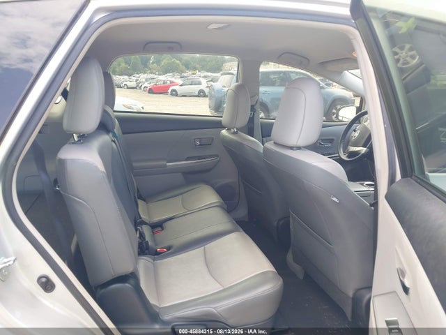 JTDZN3EU0FJ021116 Toyota Prius V Four