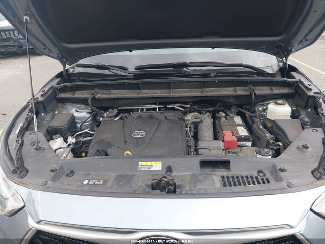 Продажа на аукционе авто 2022 Toyota Highlander Xle, vin: 5TDGZRBH9NS244018, номер лота: 45884411