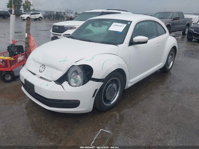 45884487 :رقم المزاد ، 3VWJP7AT0CM641150 vin ، 2012 Volkswagen Beetle 2.5l مزاد بيع