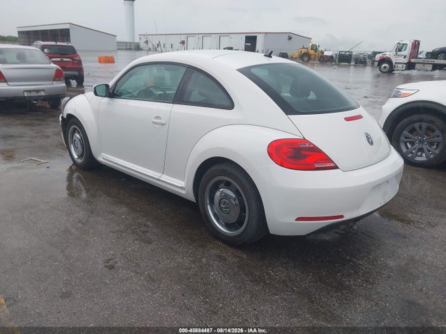45884487 :رقم المزاد ، 3VWJP7AT0CM641150 vin ، 2012 Volkswagen Beetle 2.5l مزاد بيع