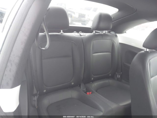 45884487 :رقم المزاد ، 3VWJP7AT0CM641150 vin ، 2012 Volkswagen Beetle 2.5l مزاد بيع