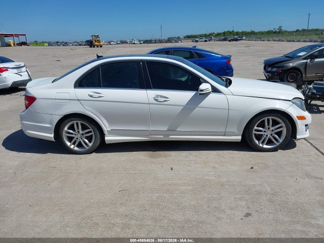 2014 Mercedes-benz C 250 Sport მანქანა იყიდება აუქციონზე, vin: WDDGF4HB4EA967891, აუქციონის ნომერი: 45884536