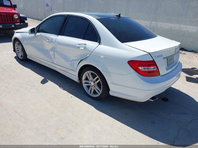 2014 Mercedes-benz C 250 Sport მანქანა იყიდება აუქციონზე, vin: WDDGF4HB4EA967891, აუქციონის ნომერი: 45884536