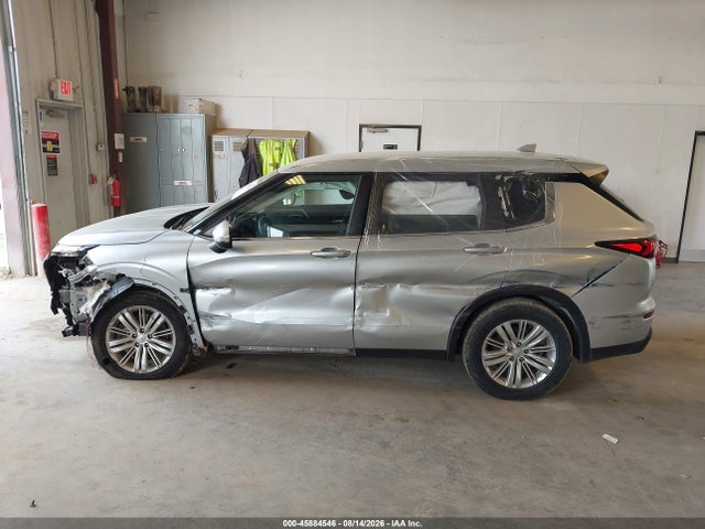 45884546 :رقم المزاد ، JA4J3TA80NZ014916 vin ، 2022 Mitsubishi Outlander Es 2.5 2wd مزاد بيع