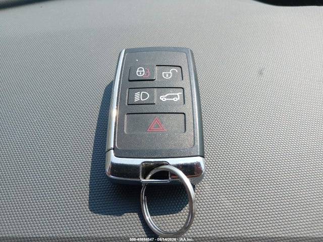 SALE37RU2N2063701 Land Rover Defender 110 X-dynamic Hse