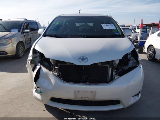 45884558 :رقم المزاد ، 5TDYZ3DC1HS888751 vin ، 2017 Toyota Sienna Xle 8 Passenger مزاد بيع