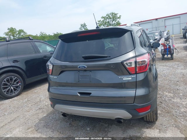 45884560 :رقم المزاد ، 1FMCU0J92HUB76854 vin ، 2017 Ford Escape Titanium مزاد بيع