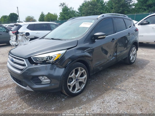 45884560 :رقم المزاد ، 1FMCU0J92HUB76854 vin ، 2017 Ford Escape Titanium مزاد بيع