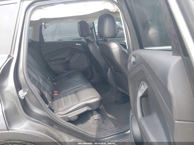45884560 :رقم المزاد ، 1FMCU0J92HUB76854 vin ، 2017 Ford Escape Titanium مزاد بيع