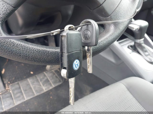 45884563 :رقم المزاد ، WVWBA71KX8W136014 vin ، 2008 Volkswagen Rabbit S مزاد بيع