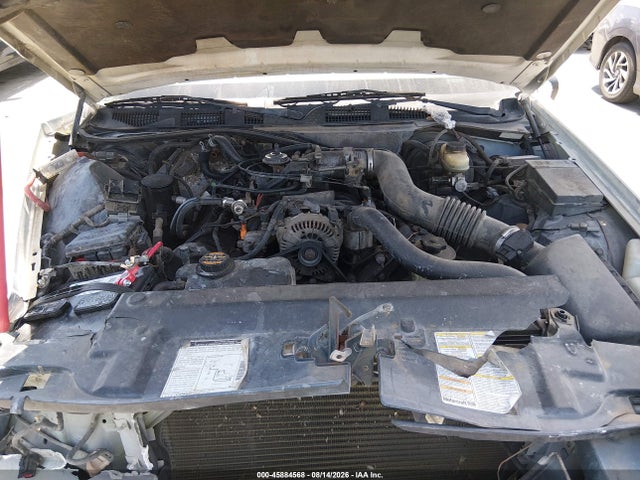 Продажа на аукционе авто 2000 Mercury Grand Marquis Gs, vin: 2MEFM74W2YX630653, номер лота: 45884568