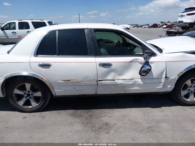 Продажа на аукционе авто 2000 Mercury Grand Marquis Gs, vin: 2MEFM74W2YX630653, номер лота: 45884568