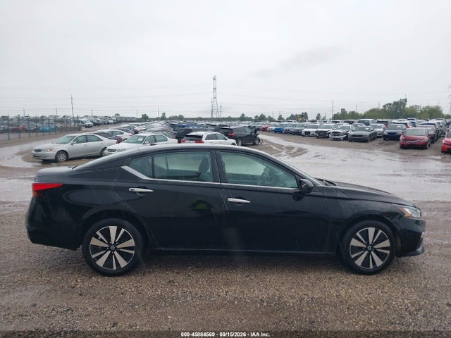 Продажа на аукционе авто 2021 Nissan Altima Sv Intelligent Awd, vin: 1N4BL4DW6MN417269, номер лота: 45884569