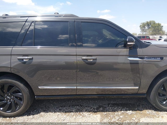 2023 Lincoln Navigator Black Label მანქანა იყიდება აუქციონზე, vin: 5LMJJ2TG9PEL10661, აუქციონის ნომერი: 45884572