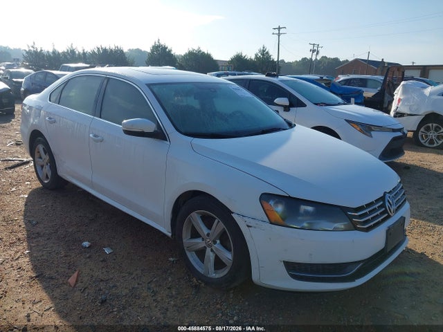 Aukcja sprzedaży 2013 Volkswagen Passat 2.0l Tdi Se, vin: 1VWBN7A38DC083321, numer aukcji: 45884575