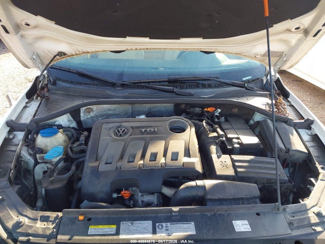 45884575 :رقم المزاد ، 1VWBN7A38DC083321 vin ، 2013 Volkswagen Passat 2.0l Tdi Se مزاد بيع