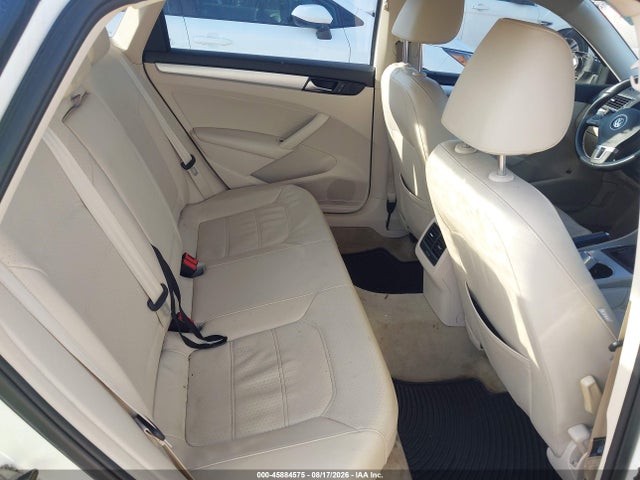 45884575 :رقم المزاد ، 1VWBN7A38DC083321 vin ، 2013 Volkswagen Passat 2.0l Tdi Se مزاد بيع