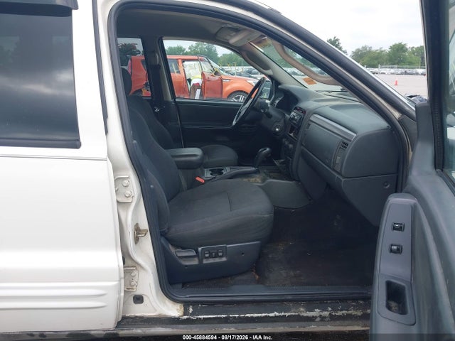 Продажа на аукционе авто 2002 Jeep Grand Cherokee Laredo, vin: 1J4GW48S02C252420, номер лота: 45884594