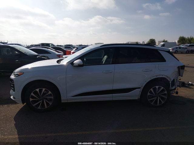 45884597 :رقم المزاد ، WA114BGF7SA032966 vin ، 2025 Audi Q6 E-tron Premium Quattro مزاد بيع