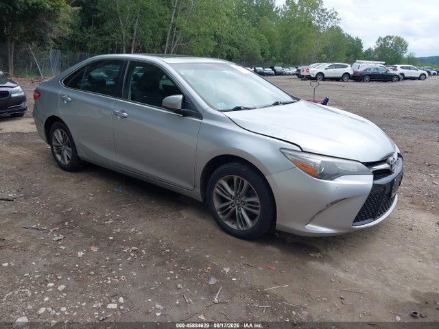 45884629 :رقم المزاد ، 4T1BF1FK3HU730443 vin ، 2017 Toyota Camry Se مزاد بيع