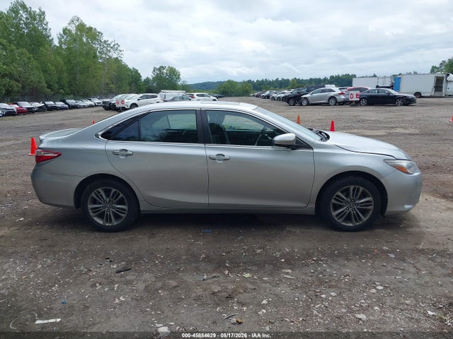 45884629 :رقم المزاد ، 4T1BF1FK3HU730443 vin ، 2017 Toyota Camry Se مزاد بيع