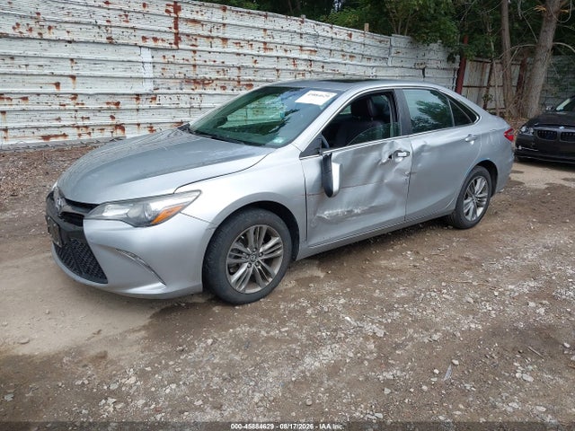45884629 :رقم المزاد ، 4T1BF1FK3HU730443 vin ، 2017 Toyota Camry Se مزاد بيع