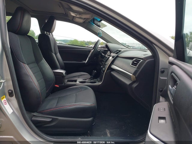 45884629 :رقم المزاد ، 4T1BF1FK3HU730443 vin ، 2017 Toyota Camry Se مزاد بيع